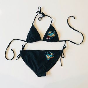 Black bikini set